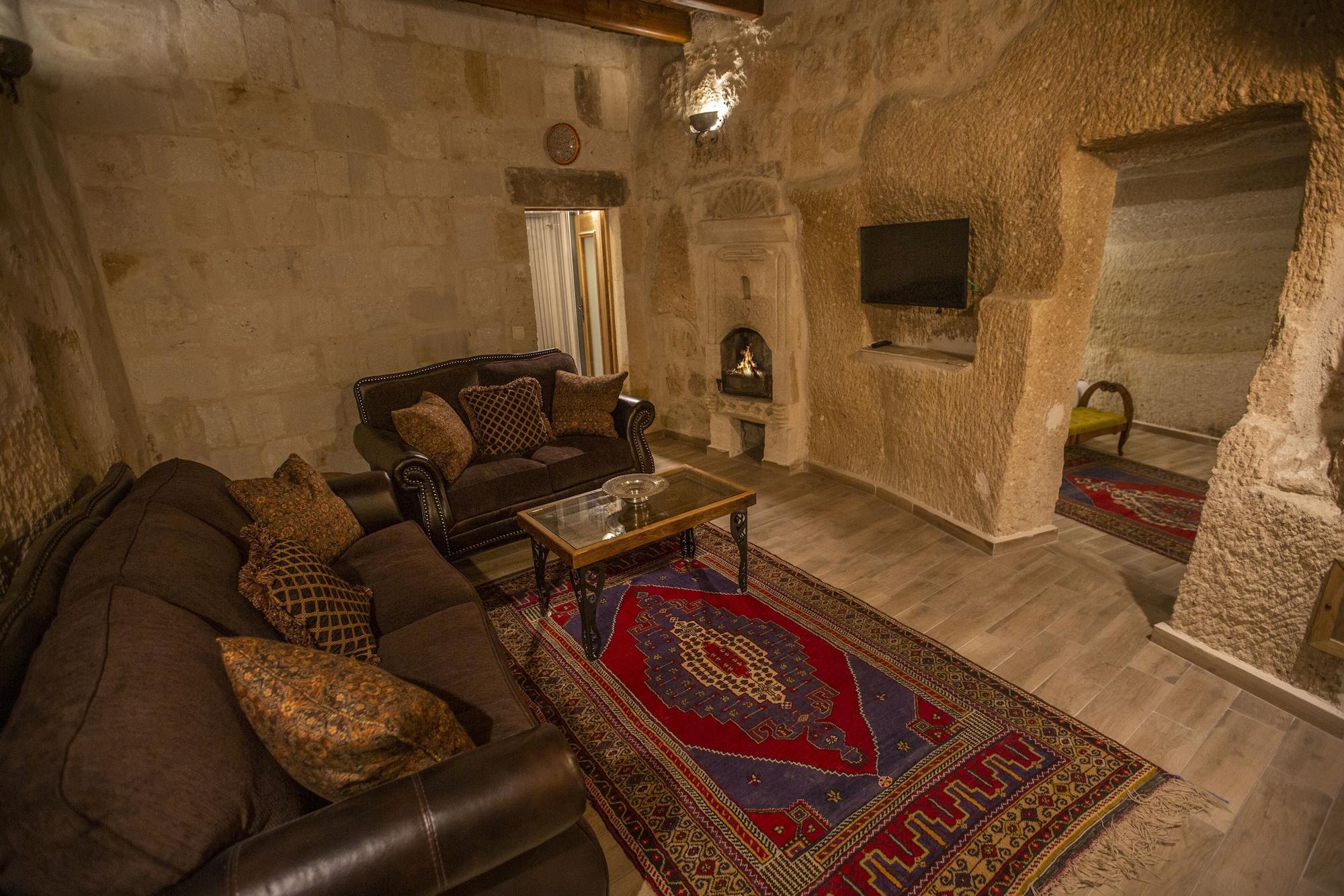 Divan Cave House Hotel Goreme Bagian luar foto