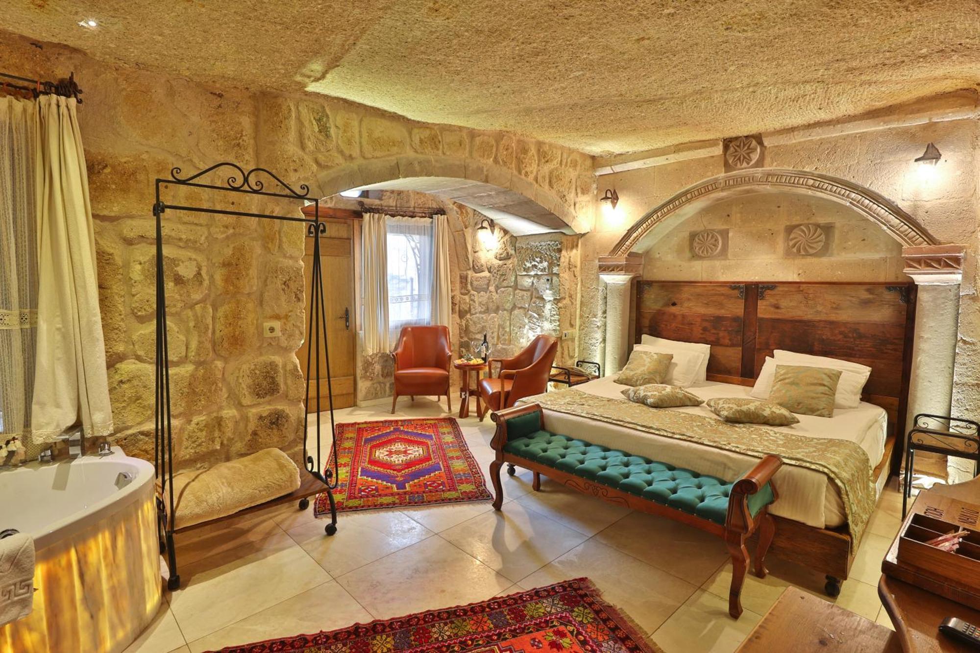 Divan Cave House Hotel Goreme Bagian luar foto